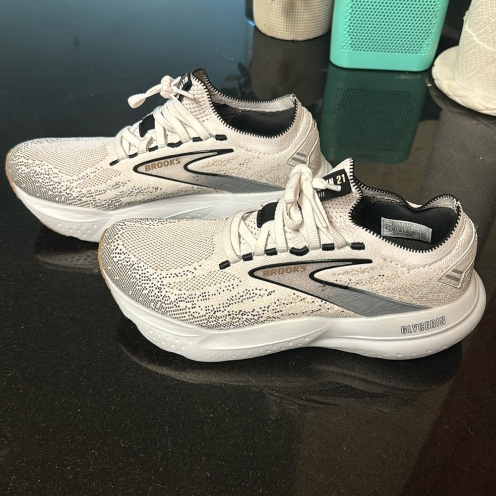 Brooks glycerin stealthfit 21 women’s running shoes